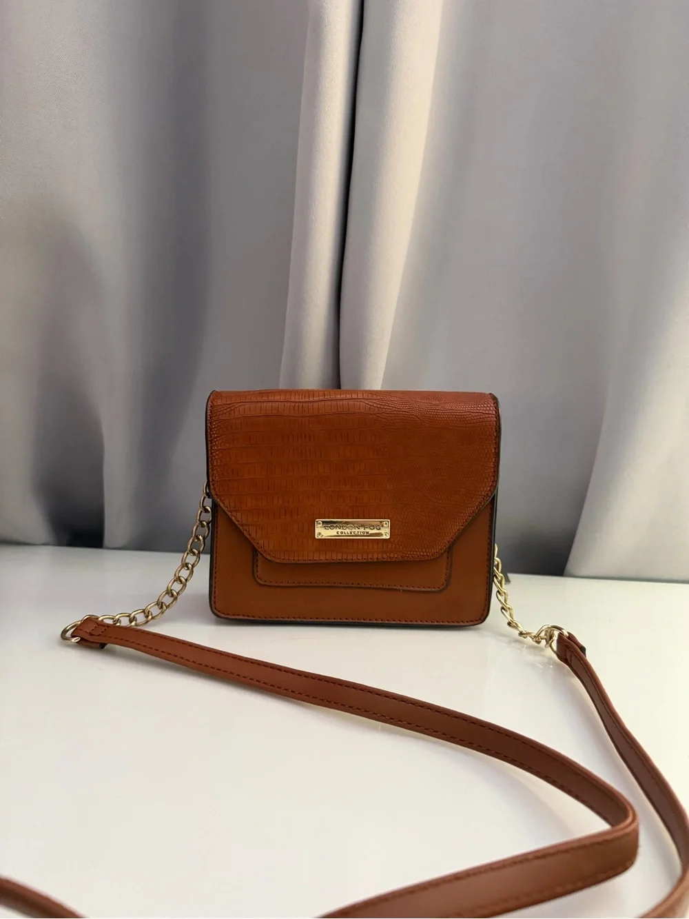 Stylish Tan Mini Crossbody Bag with Gold Chain